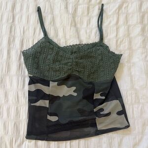 Mixed Threads Stylish Camouflage‎ Lace Trim Top
